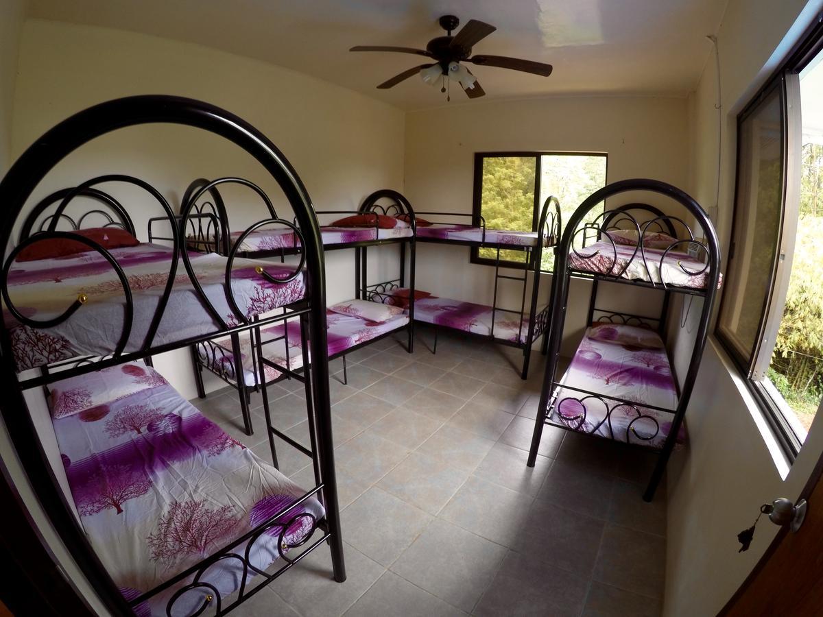 Fat Monkey Hostel Coron Extérieur photo