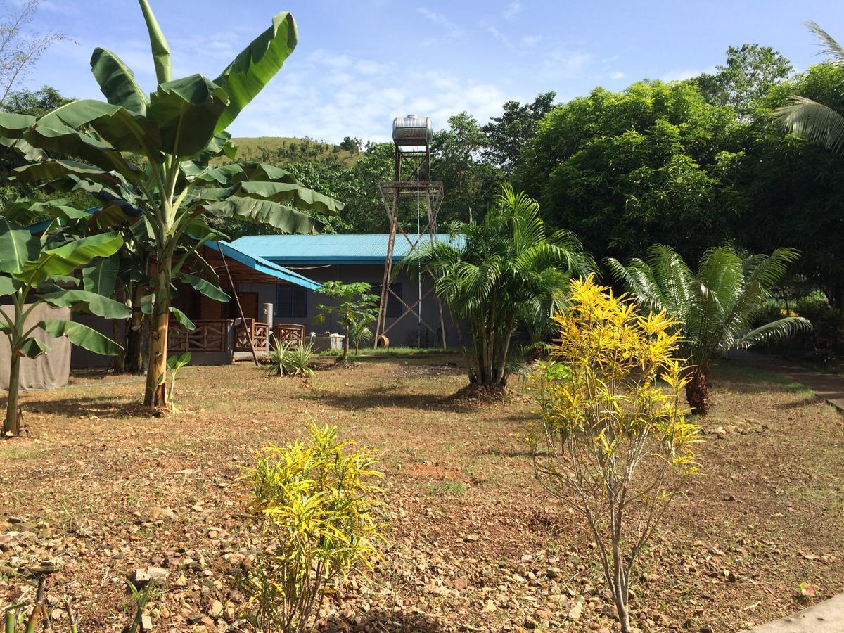 Fat Monkey Hostel Coron Extérieur photo