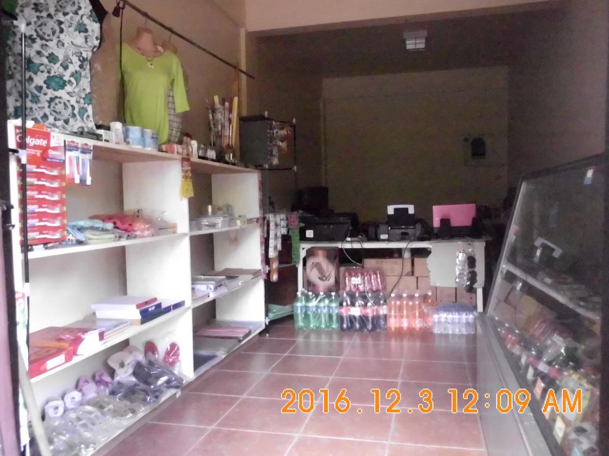 Fat Monkey Hostel Coron Extérieur photo