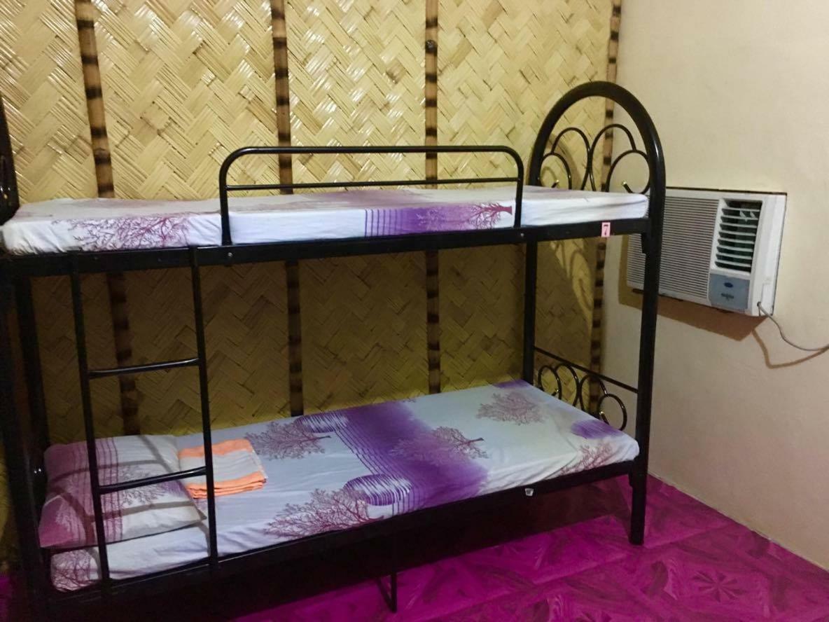 Fat Monkey Hostel Coron Extérieur photo